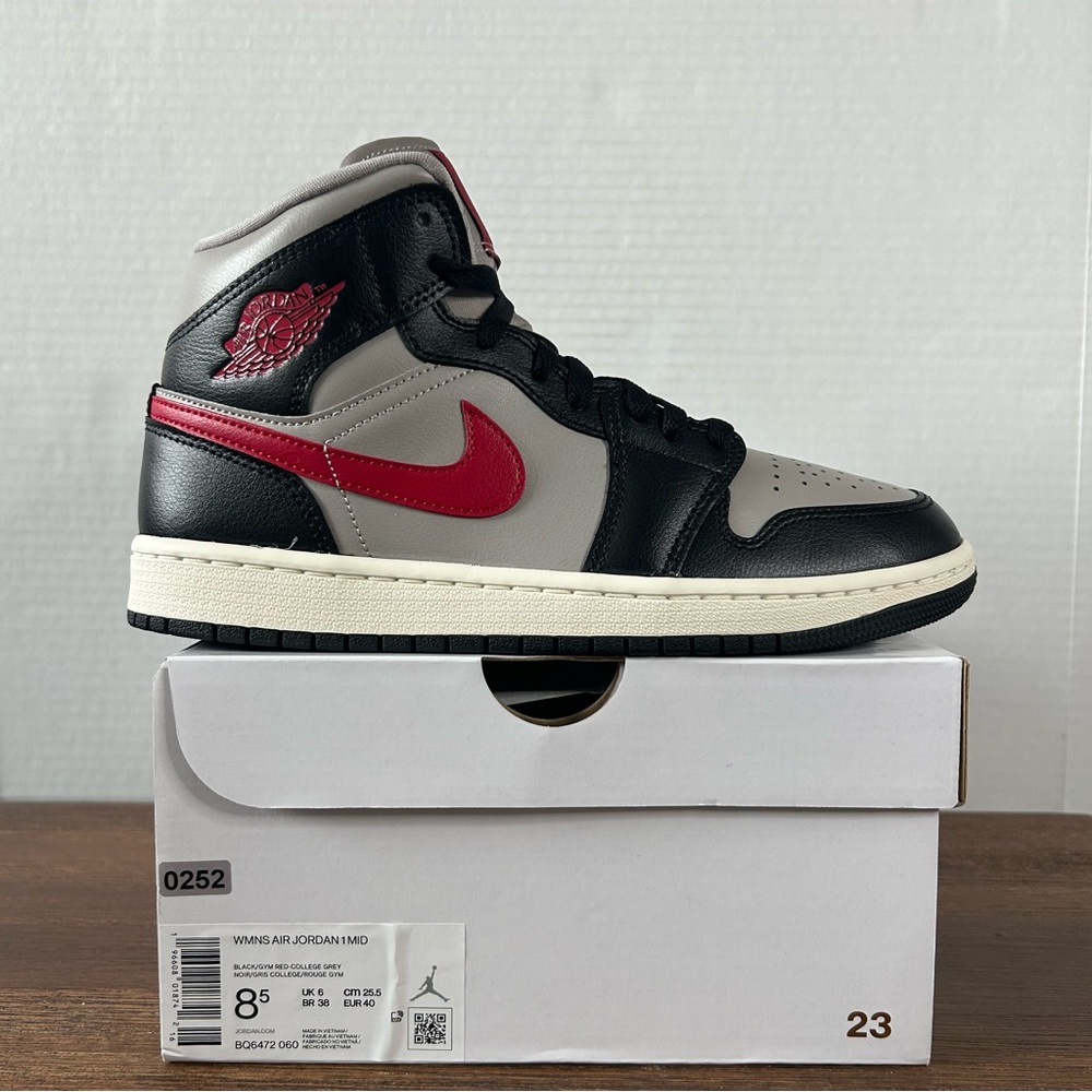 Air Jordan 1 Mid Black/Red/Grey Women's Size 8.5